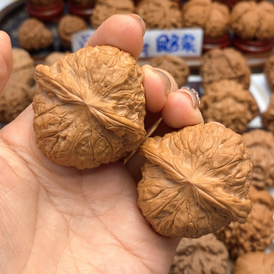 【闪购商品】文玩核桃吊坠44尺南瓜墩