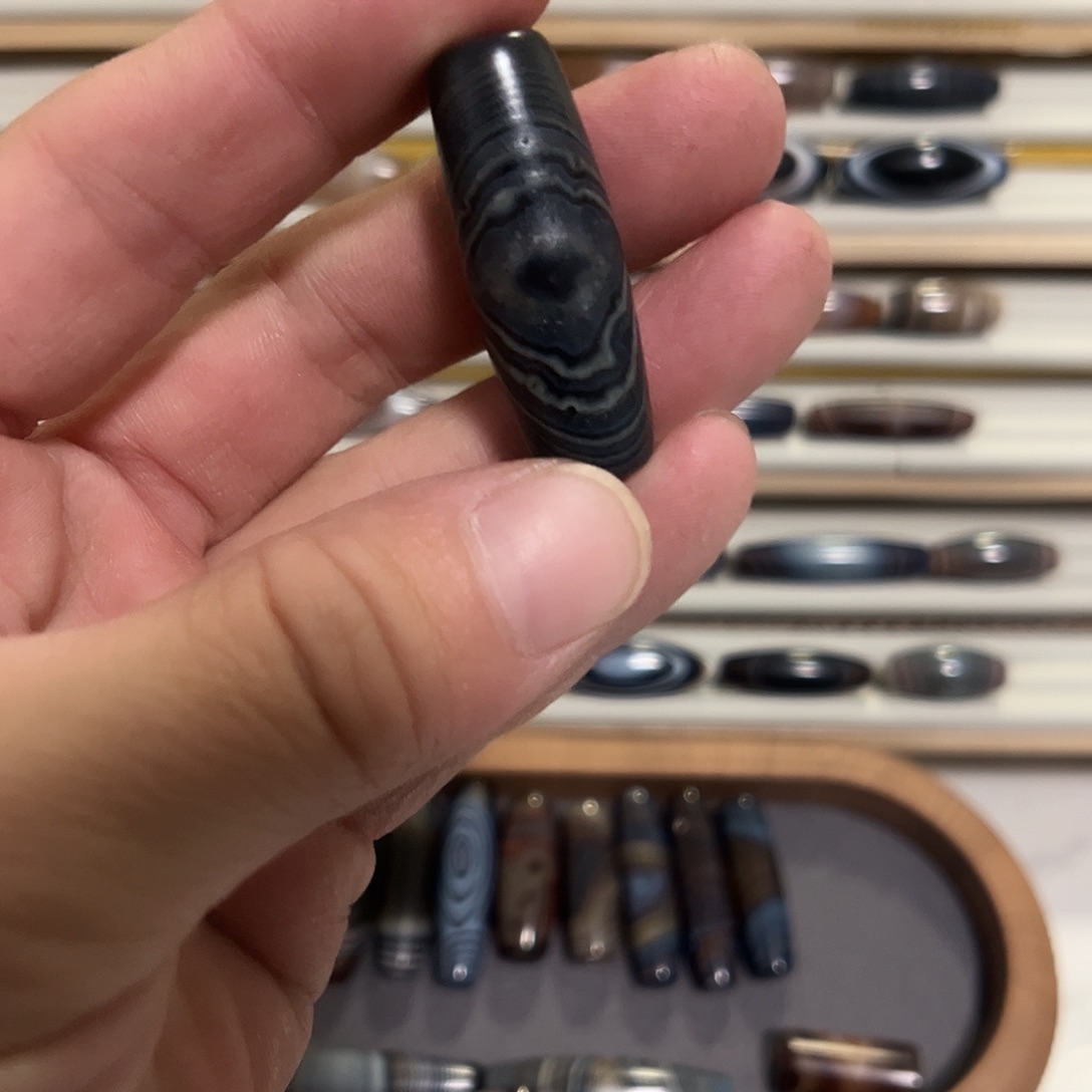 摸***后玛瑙/玉髓未镶嵌颈饰