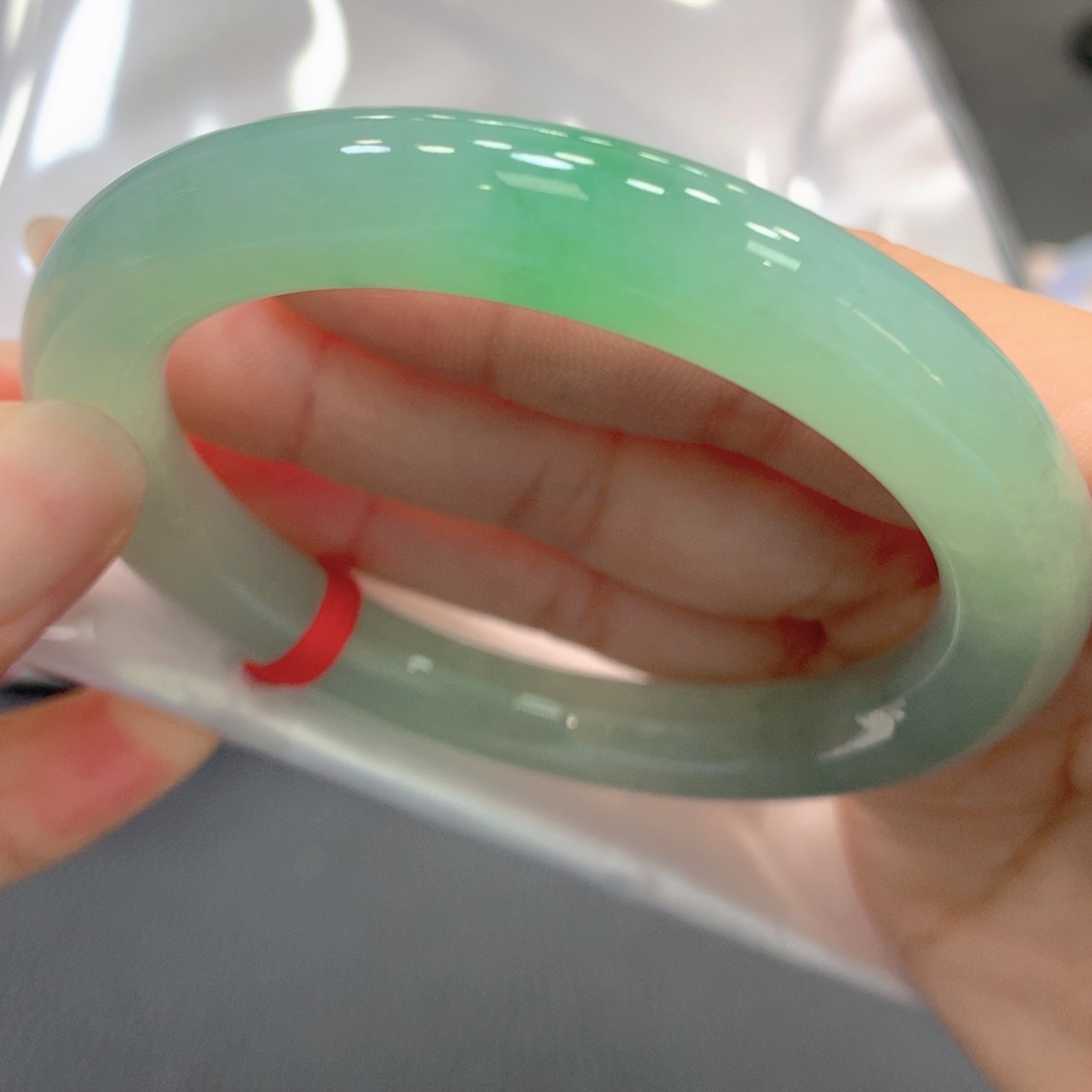 翡翠未镶嵌手镯12