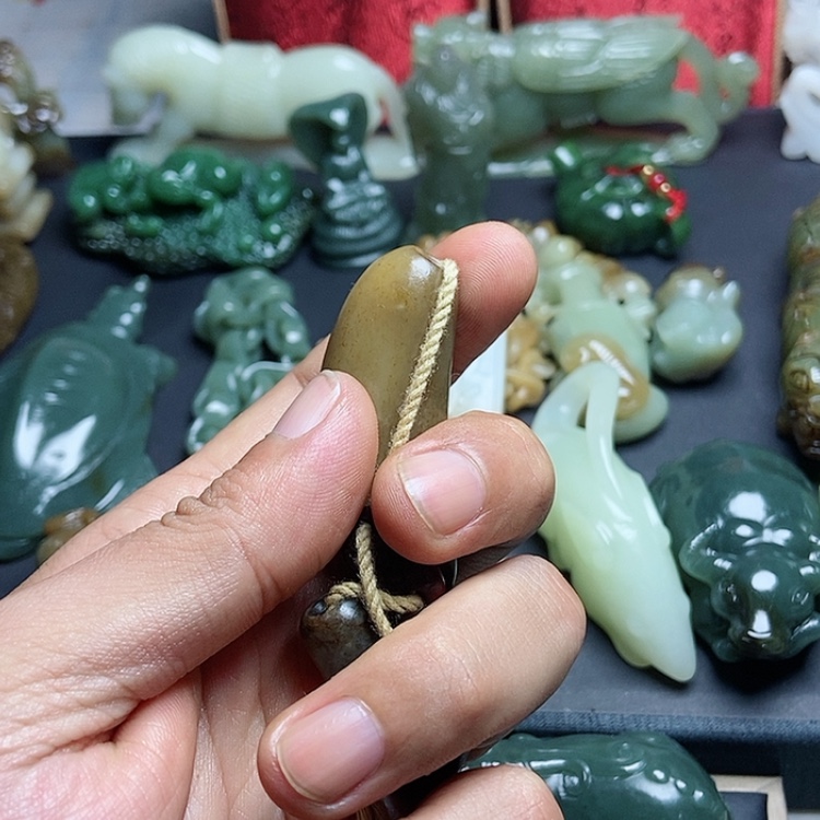 【闪购商品】和田玉颈饰未镶嵌平*