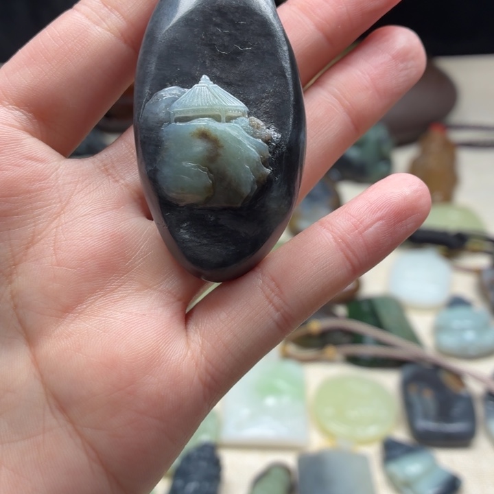 和田玉（糖玉）未镶嵌颈饰