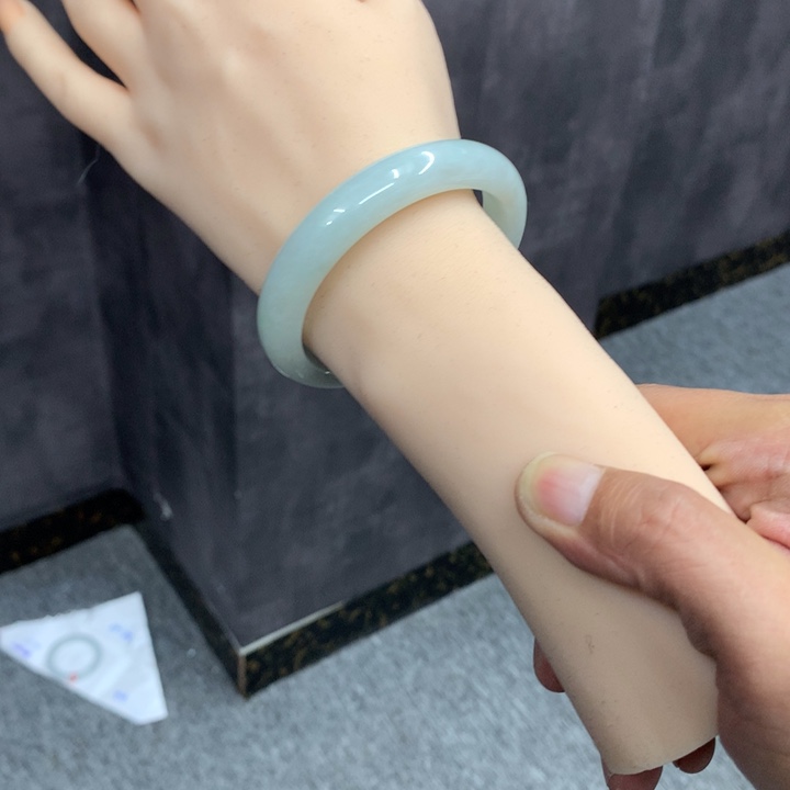 翡翠未镶嵌手镯未镶嵌翡翠