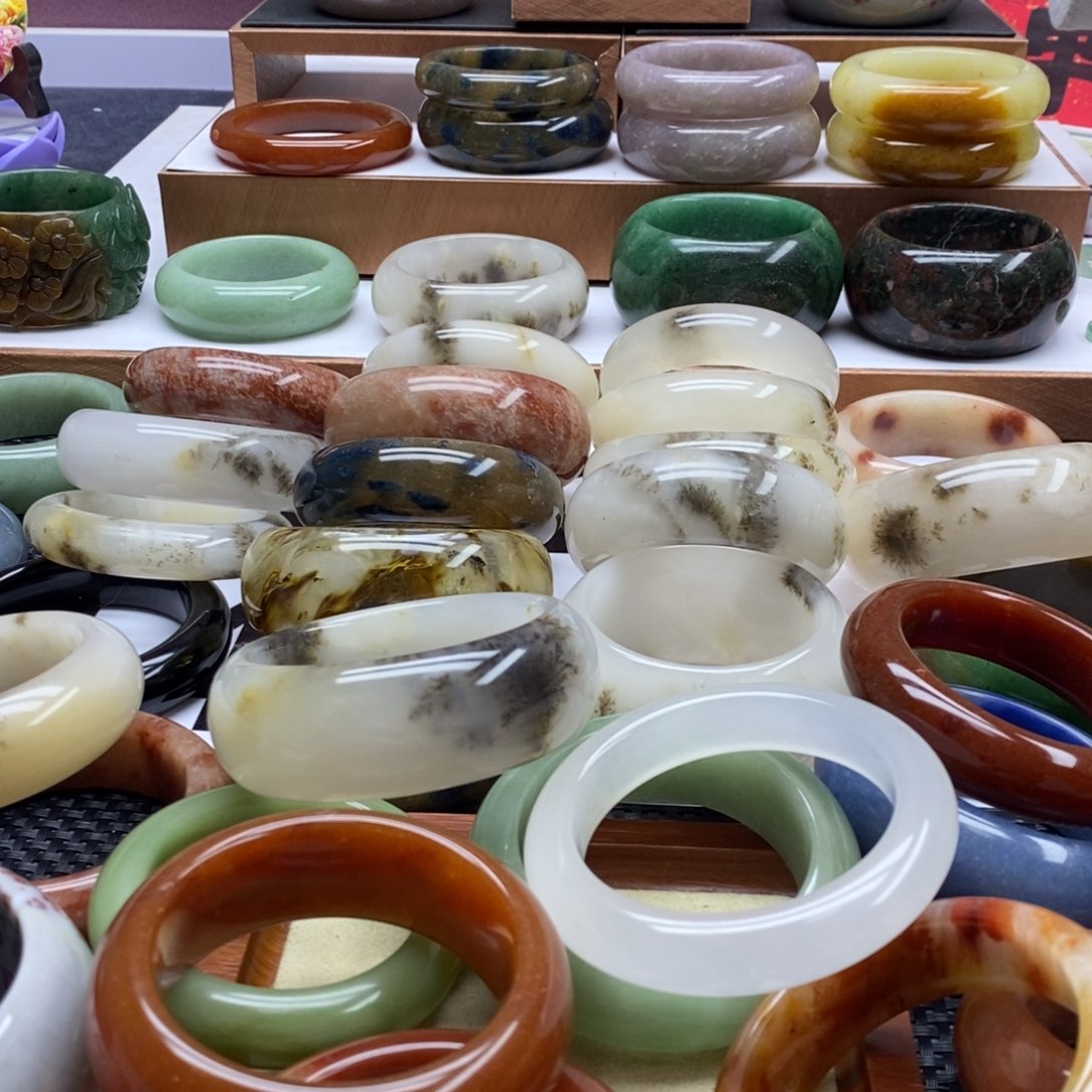 石英质玉手镯未镶嵌醉*醒