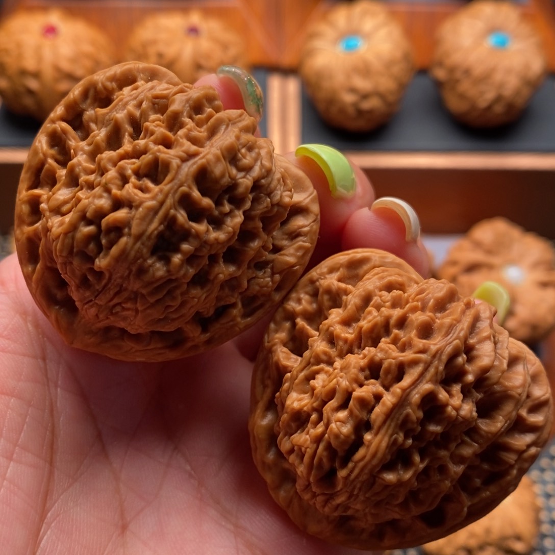 文玩核桃把件42尺寸三角江