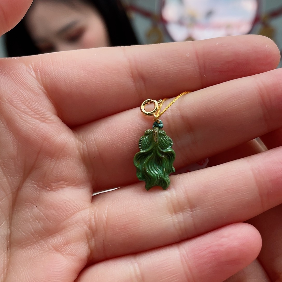 绿松石颈饰未镶嵌