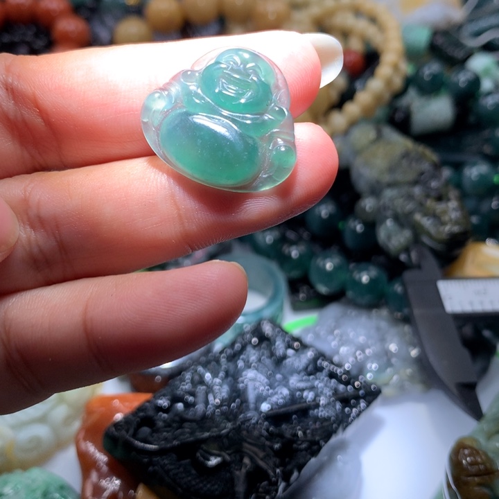 翡翠颈饰未镶嵌保真天然A货翡翠