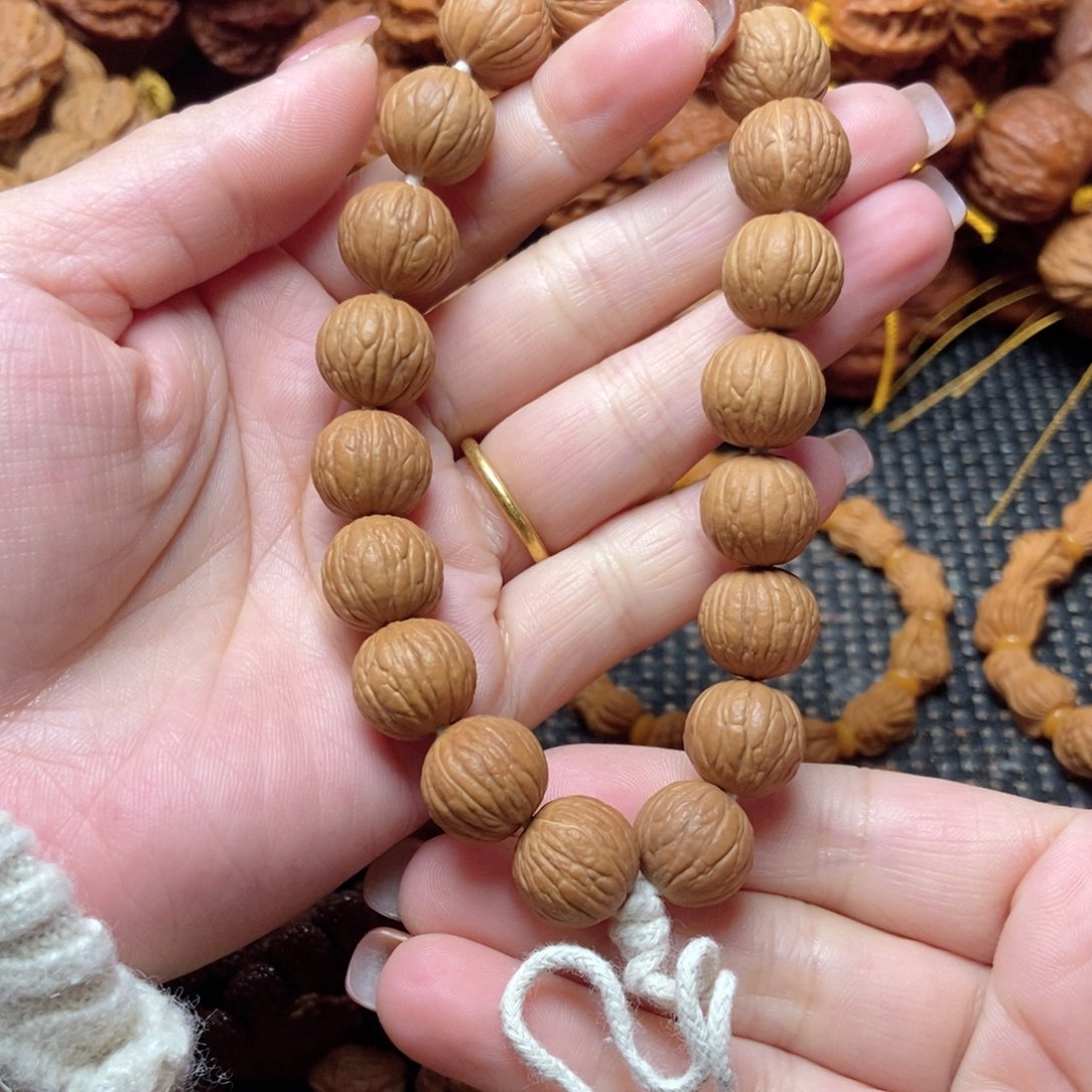 文玩核桃手串猴头手串