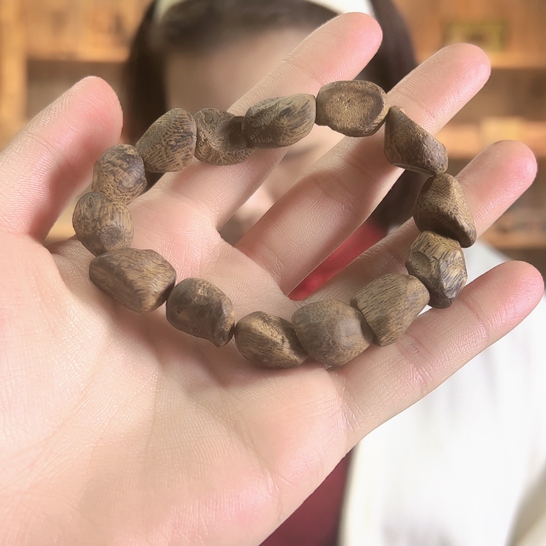 沉香手串香港天然野壳子料单圈发货一条