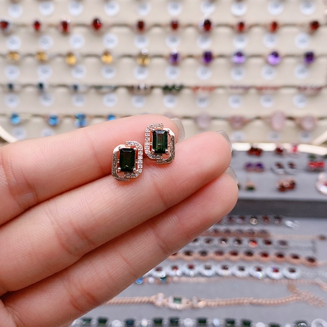 碧玺耳钉银S925镶嵌耳钉