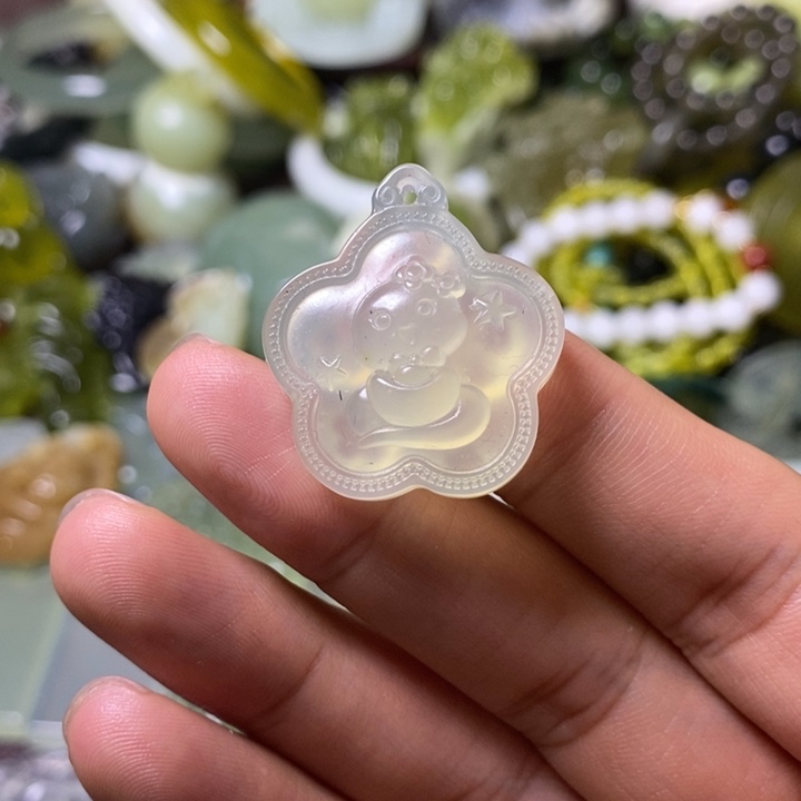 岫玉岫玉颈饰未镶嵌