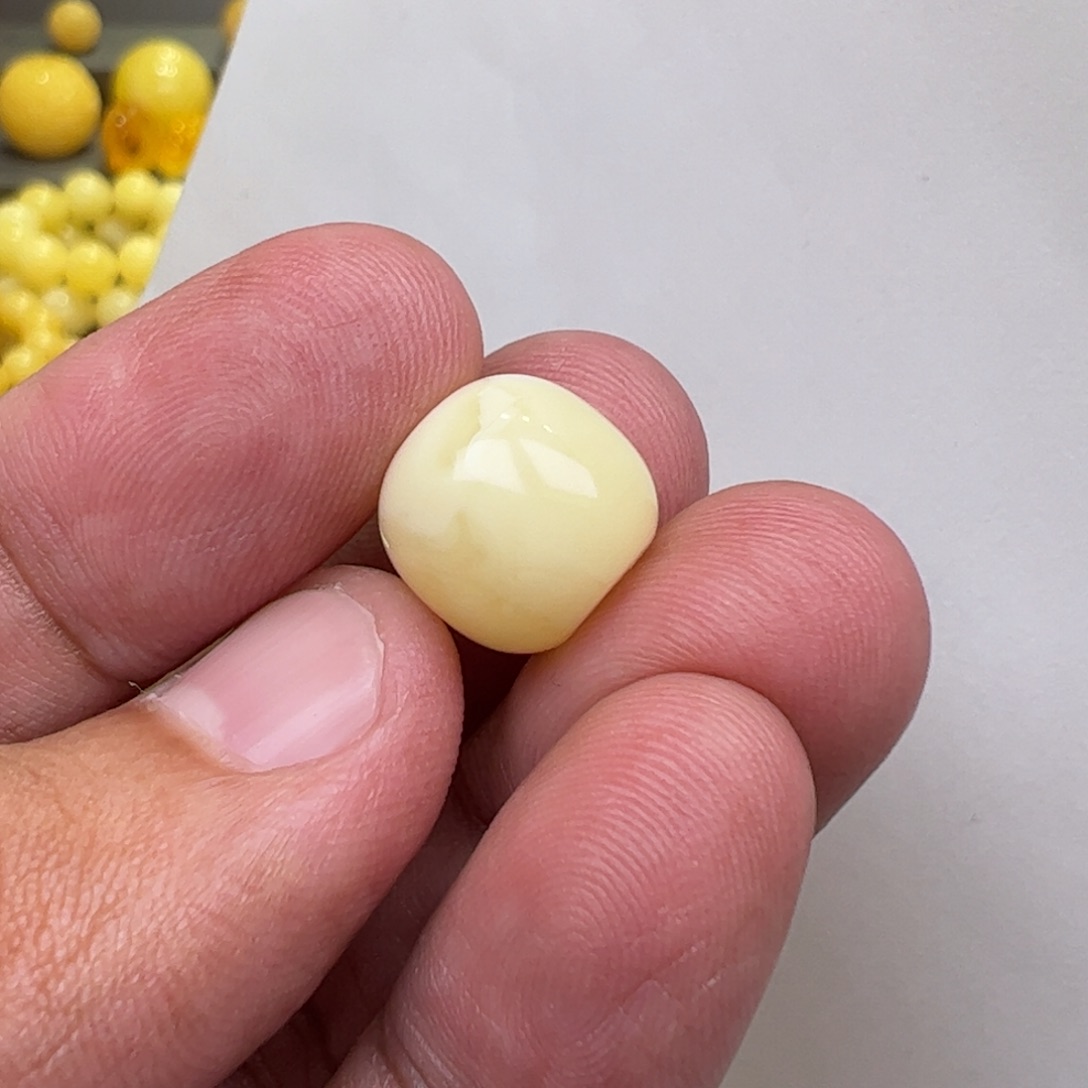 【闪购商品】蜜蜡裸石未镶嵌张*Z12加1.13克