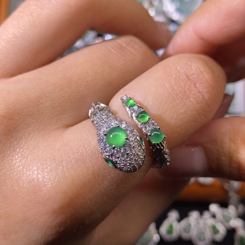 【闪购商品】翡翠颈饰未镶嵌天然