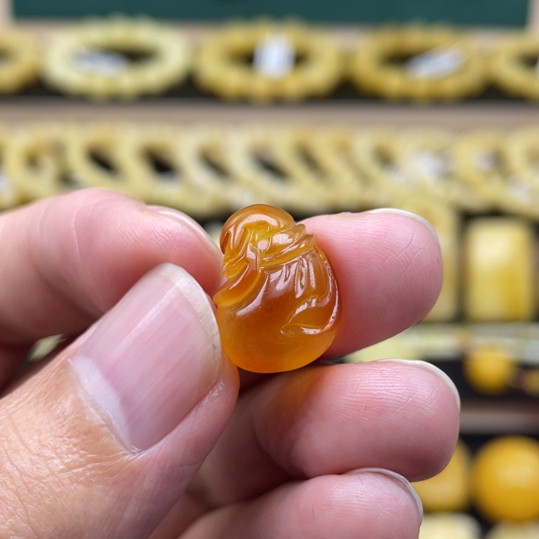 琥珀裸石未镶嵌琥珀蜜蜡