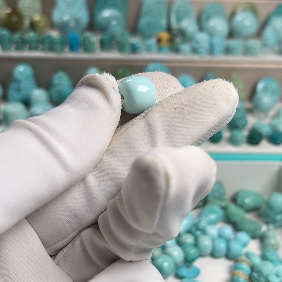 居***侠绿松石未镶嵌珠宝奇石