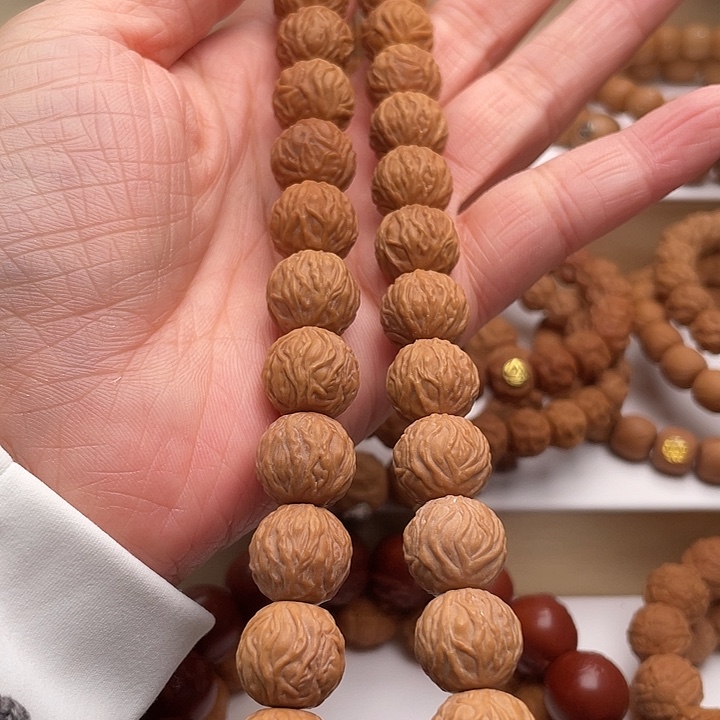 猴头核桃吊坠深度反油毒液12-13