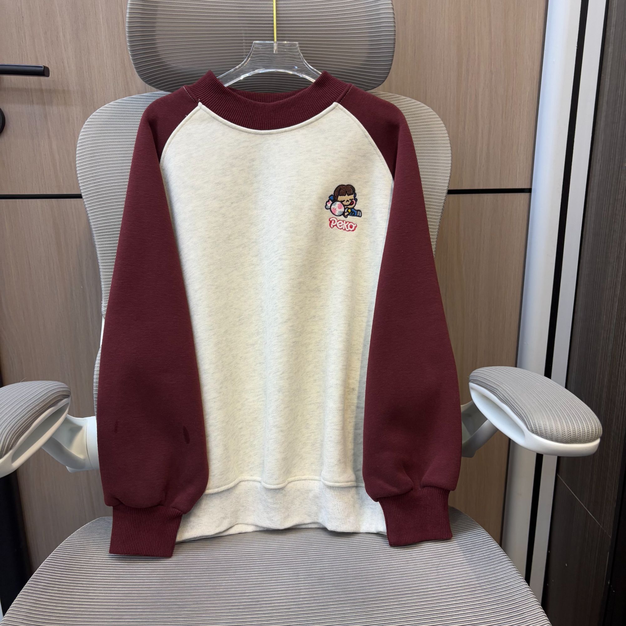 冬款韩范小女孩刺绣加绒女童圆领卫衣 F226 226 R