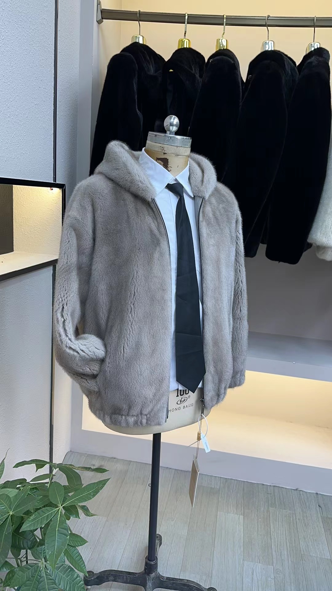 貂皮外套男银兰本色落肩新款拉链休闲连帽貂皮大衣男整貂貂皮男款