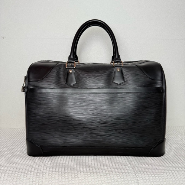 99新 LouisVuitton/路易威登 97新/8891经典黑色全皮水波纹旅行包