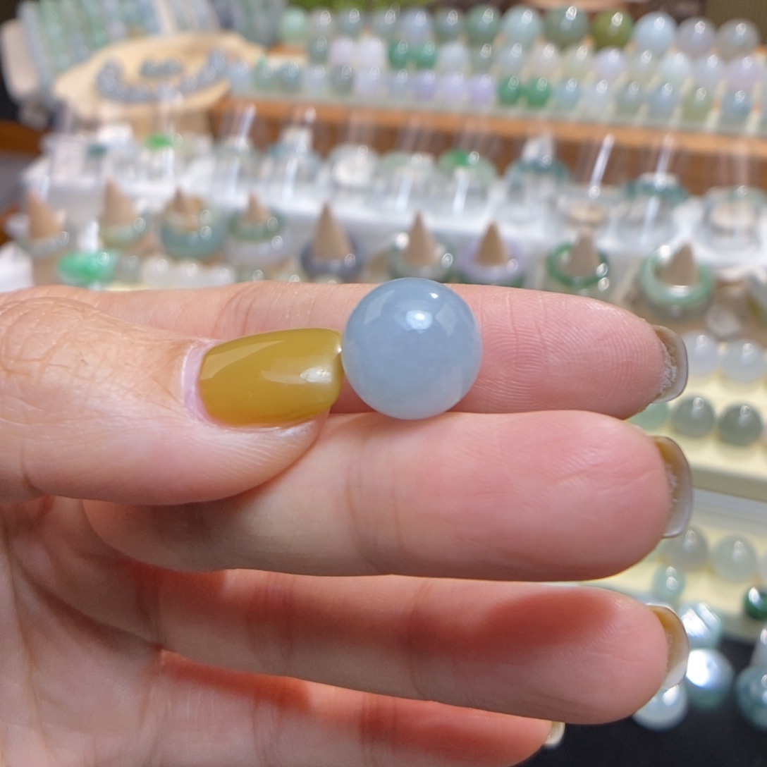 翡翠未镶嵌颈饰13.1冰蓝