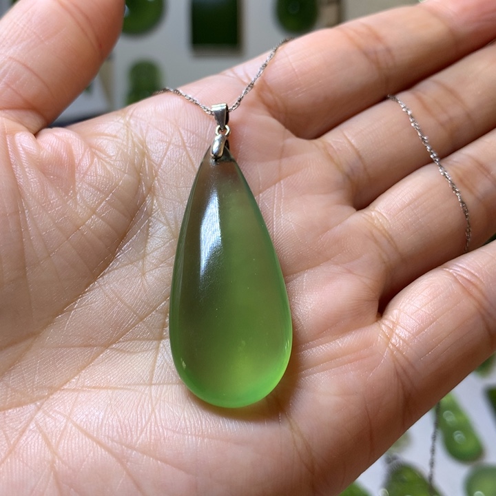 岫玉颈饰银S925镶嵌吊坠