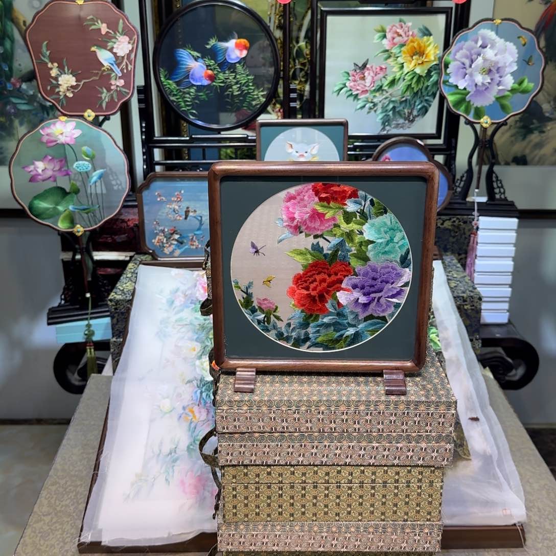 刺绣刺绣工艺精湛