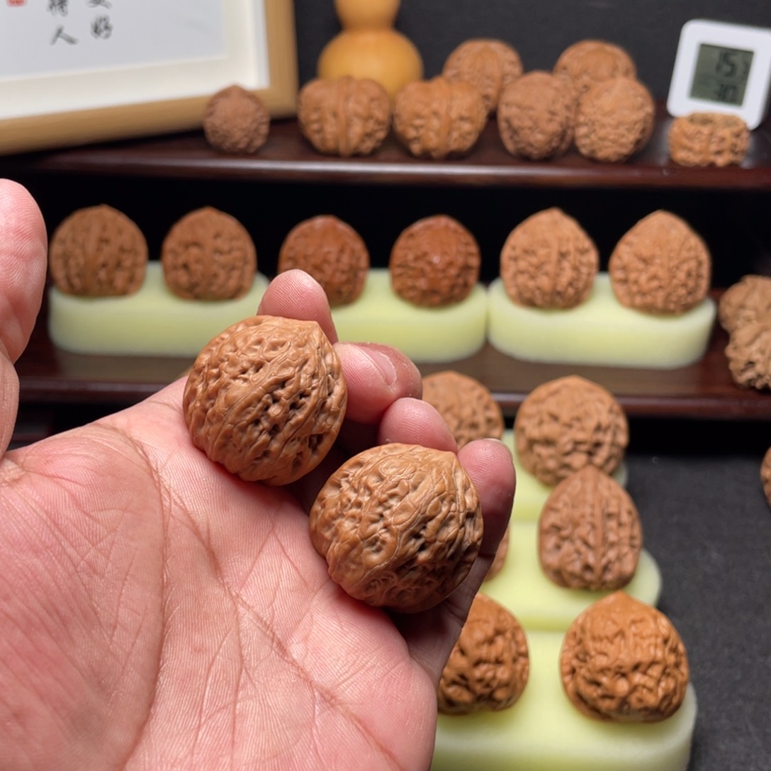 文玩核桃吊坠32铁锤