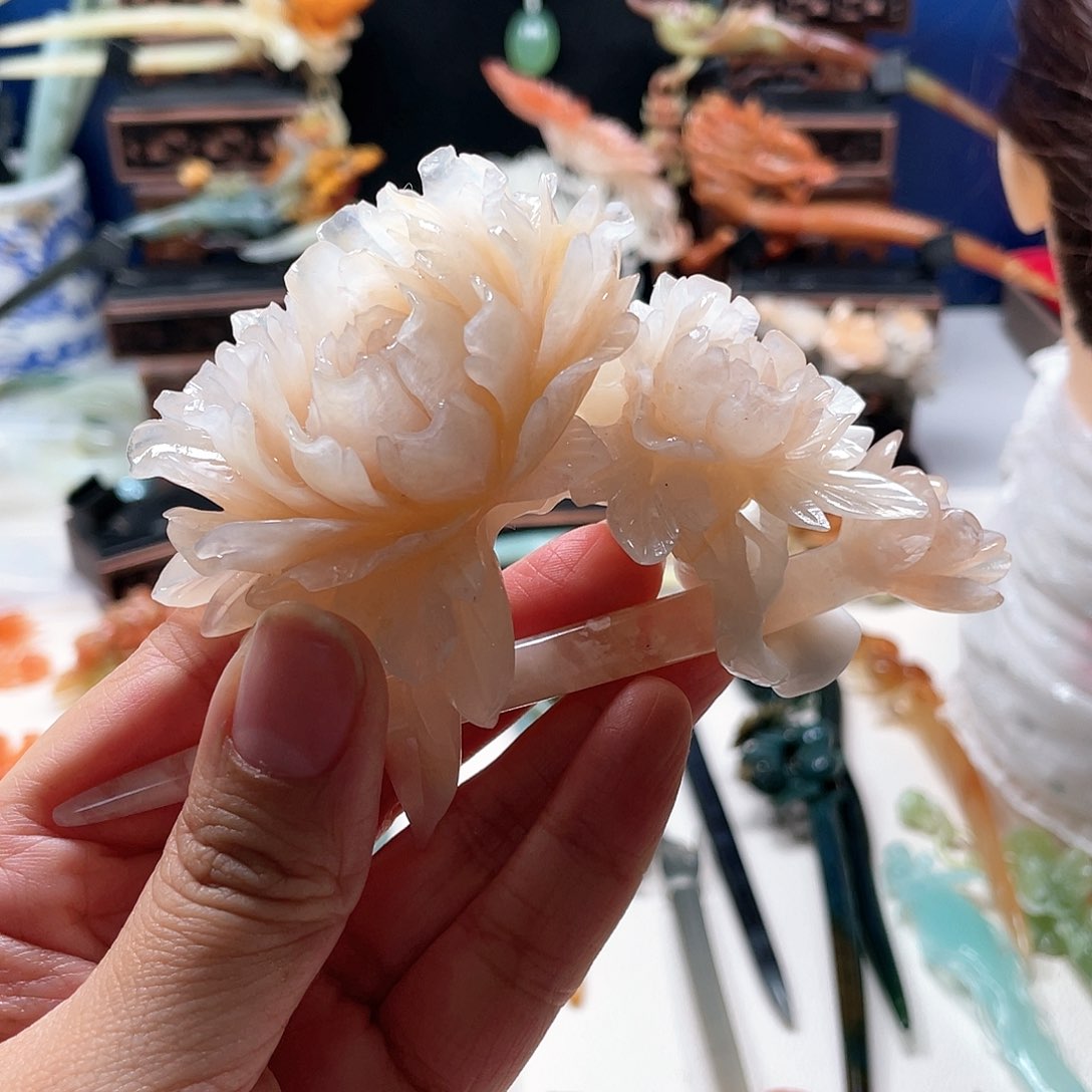 【闪购商品】未镶嵌蛇纹石玉发饰仙*掌