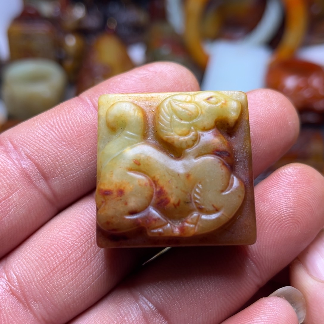 和田玉挂件未镶嵌