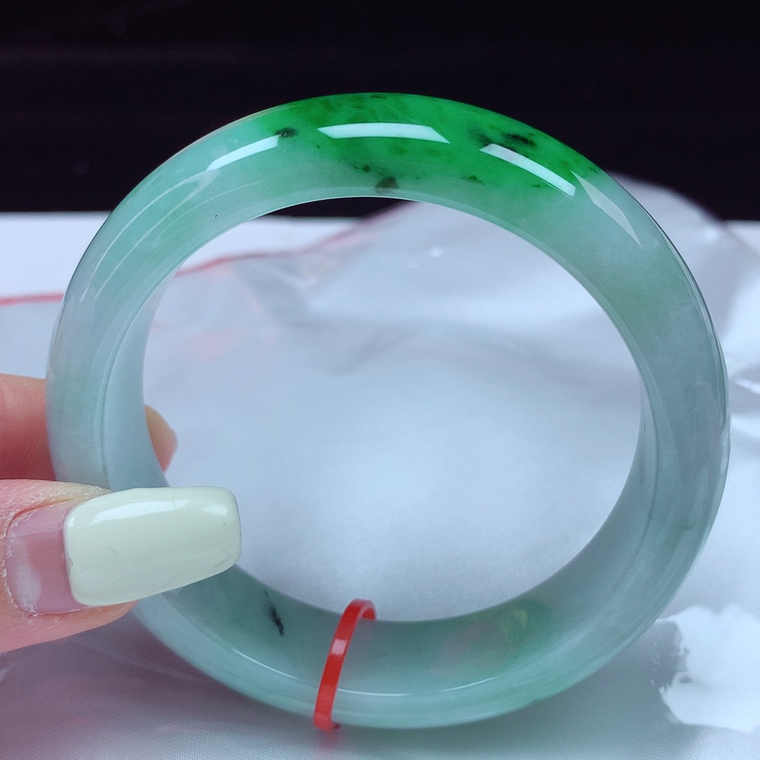 翡翠手镯未镶嵌57-58圈