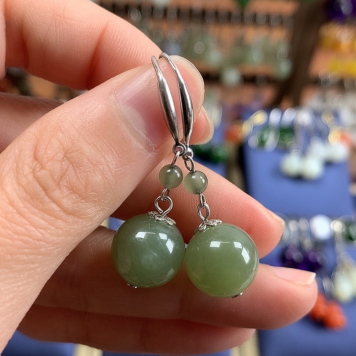 和田玉耳饰银S925镶嵌12左右