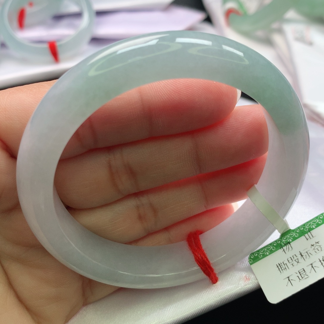 翡翠手镯未镶嵌缅甸55.56