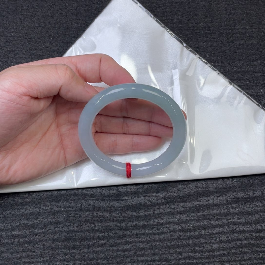 翡翠手镯未镶嵌55.8圆条