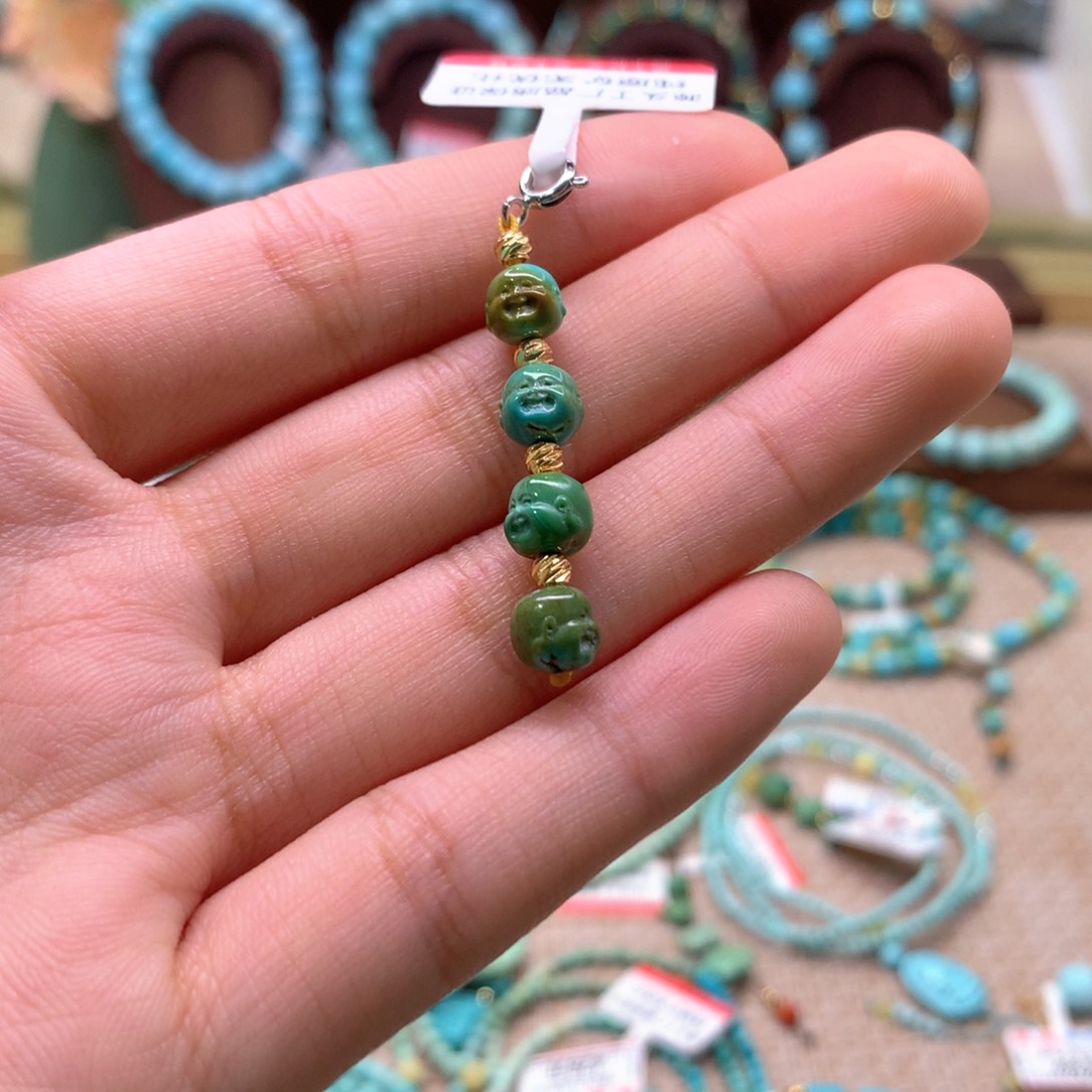 绿松石配饰未镶嵌