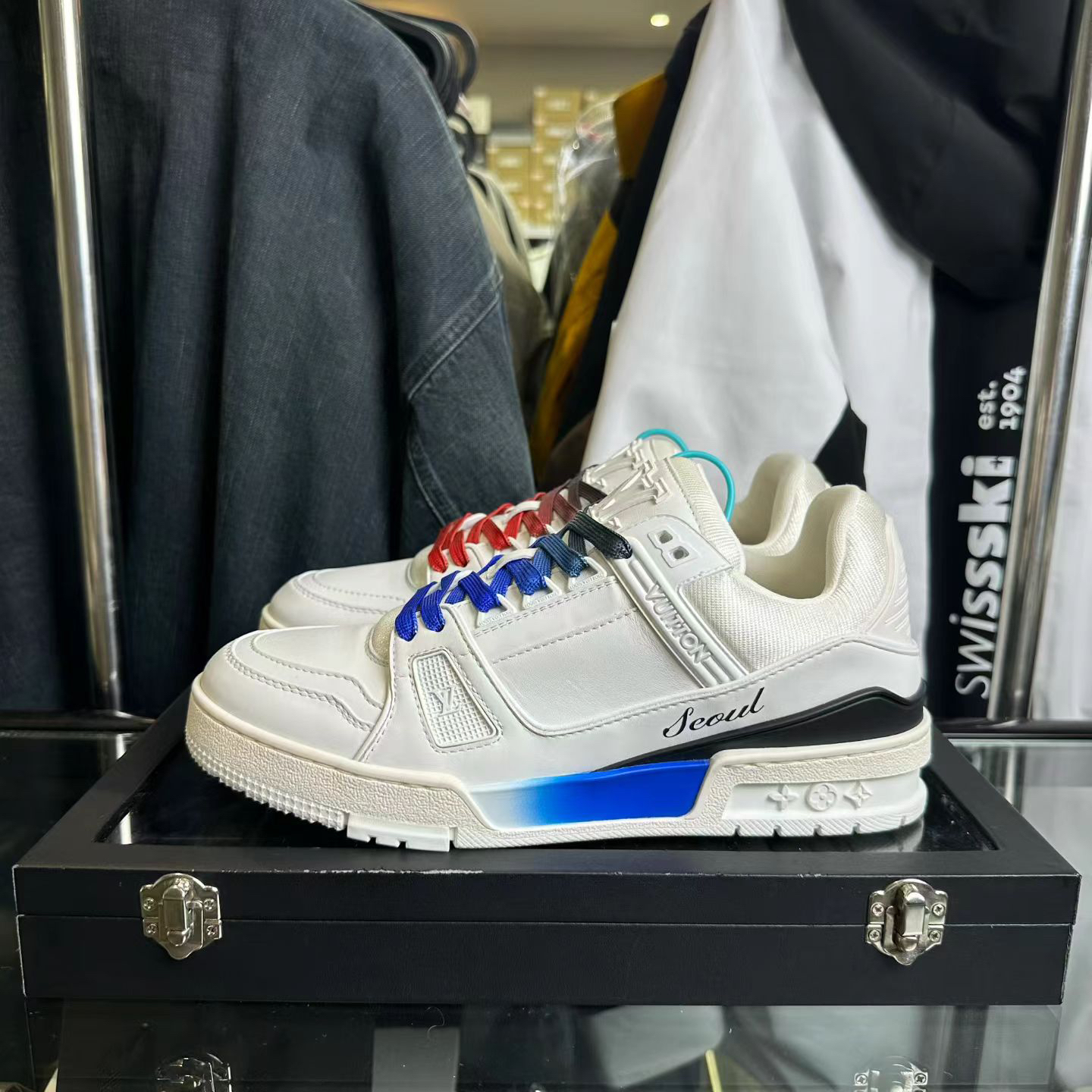 未使用 LouisVuitton/路易威登 40.5码/时尚/trainer韩国限定板鞋