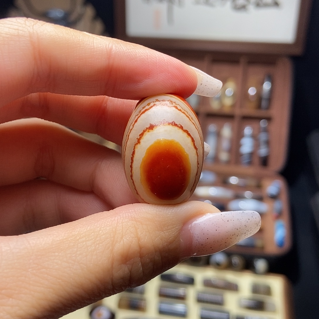 玛瑙/玉髓未镶嵌吊坠(赠链)