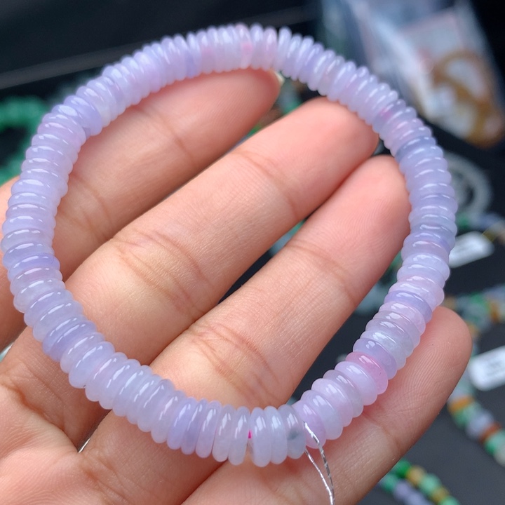 翡翠手镯未镶嵌卡