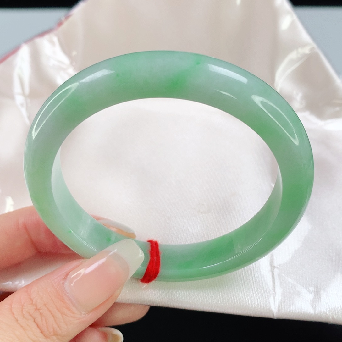 翡翠手镯未镶嵌4732翡翠