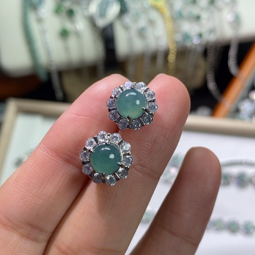 【闪购商品】翡翠颈饰未镶嵌天然