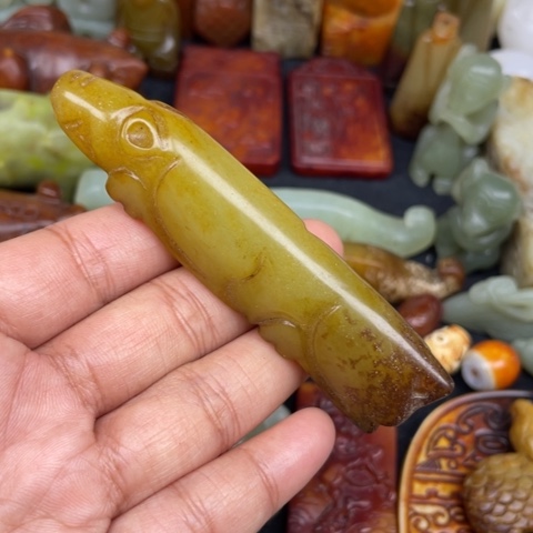 蛇纹石玉未镶嵌颈饰35