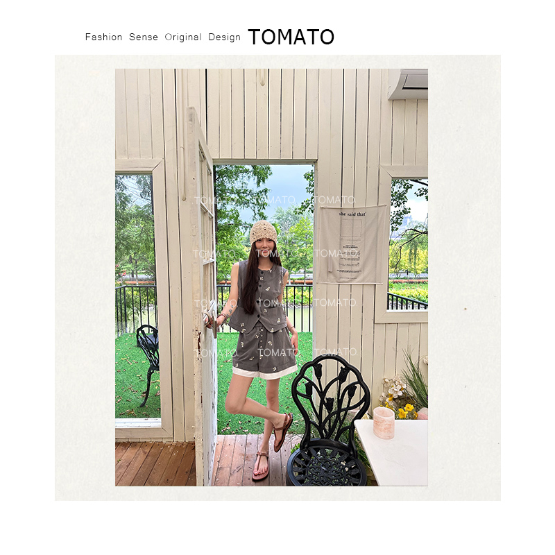 【TomaTo】似锦 夏季刺绣排扣拼接三分松紧腰花朵图案短裤C25K07102