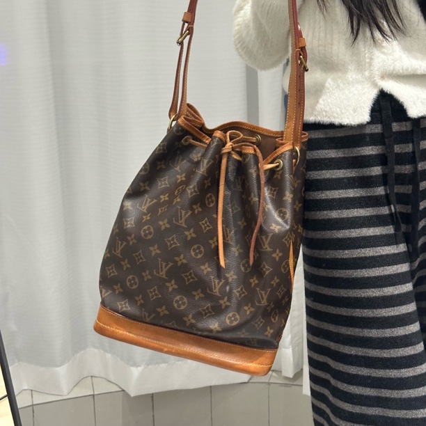 95新 LouisVuitton/路易威登 特价大号noe抽绳水桶包/且曼