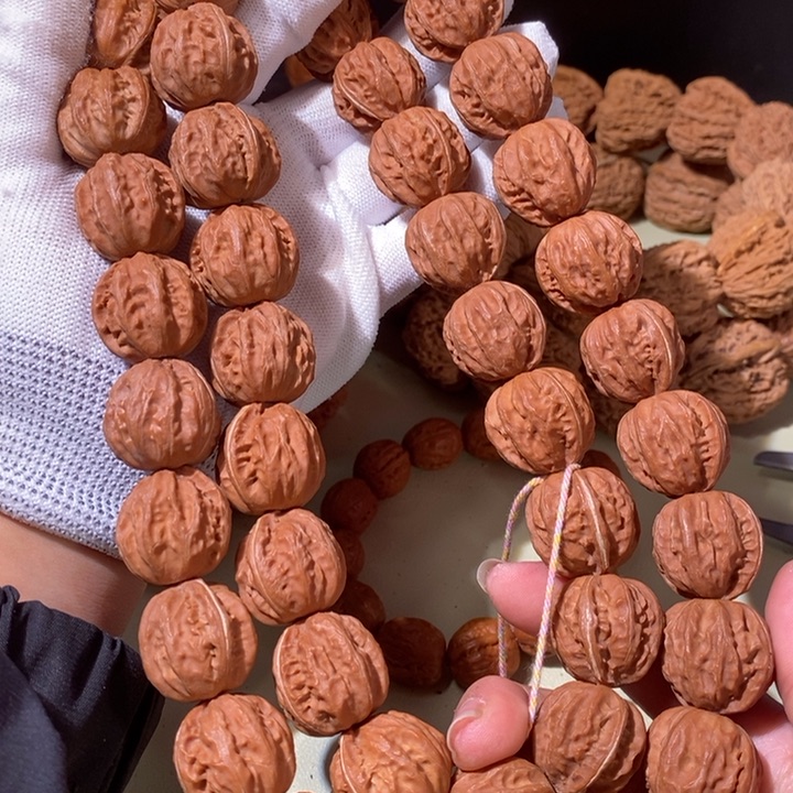 文玩核桃手串……27