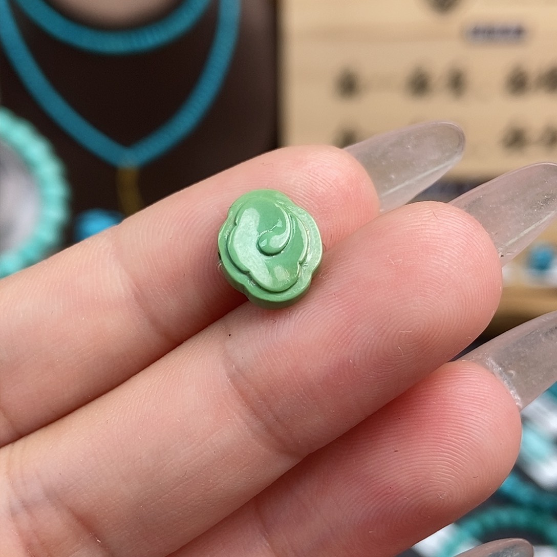 绿松石雕刻未镶嵌