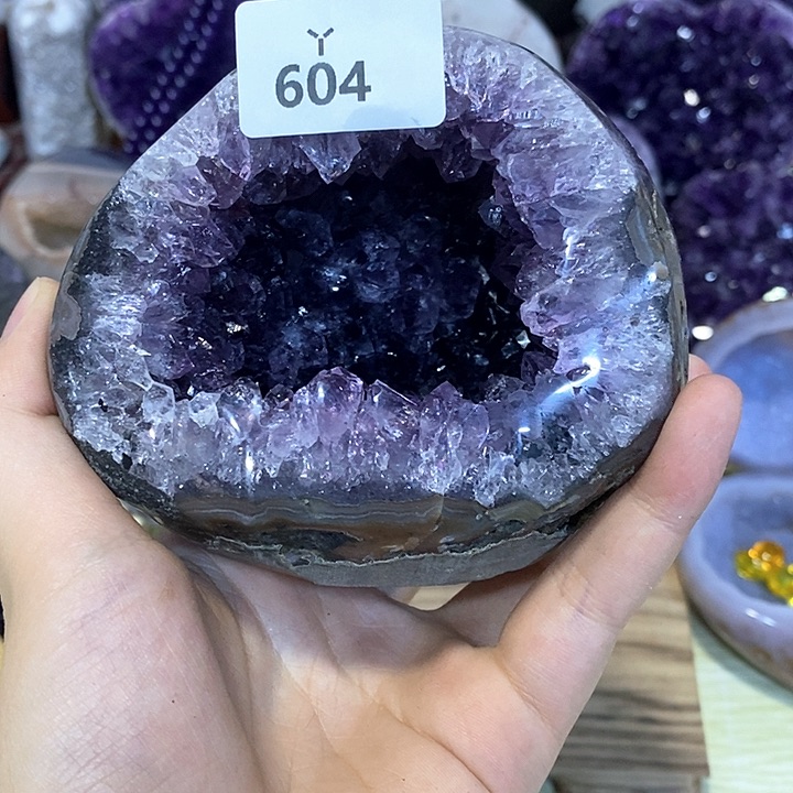 未镶嵌水晶大型摆件（非配饰）乔***n