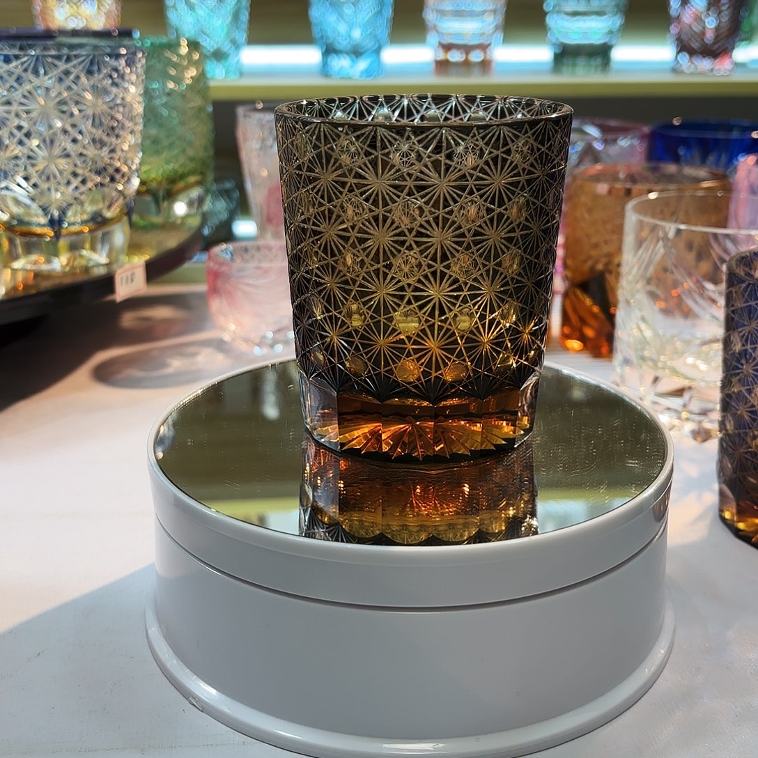 雨****吸管款水晶玻璃黑色圆点连菊