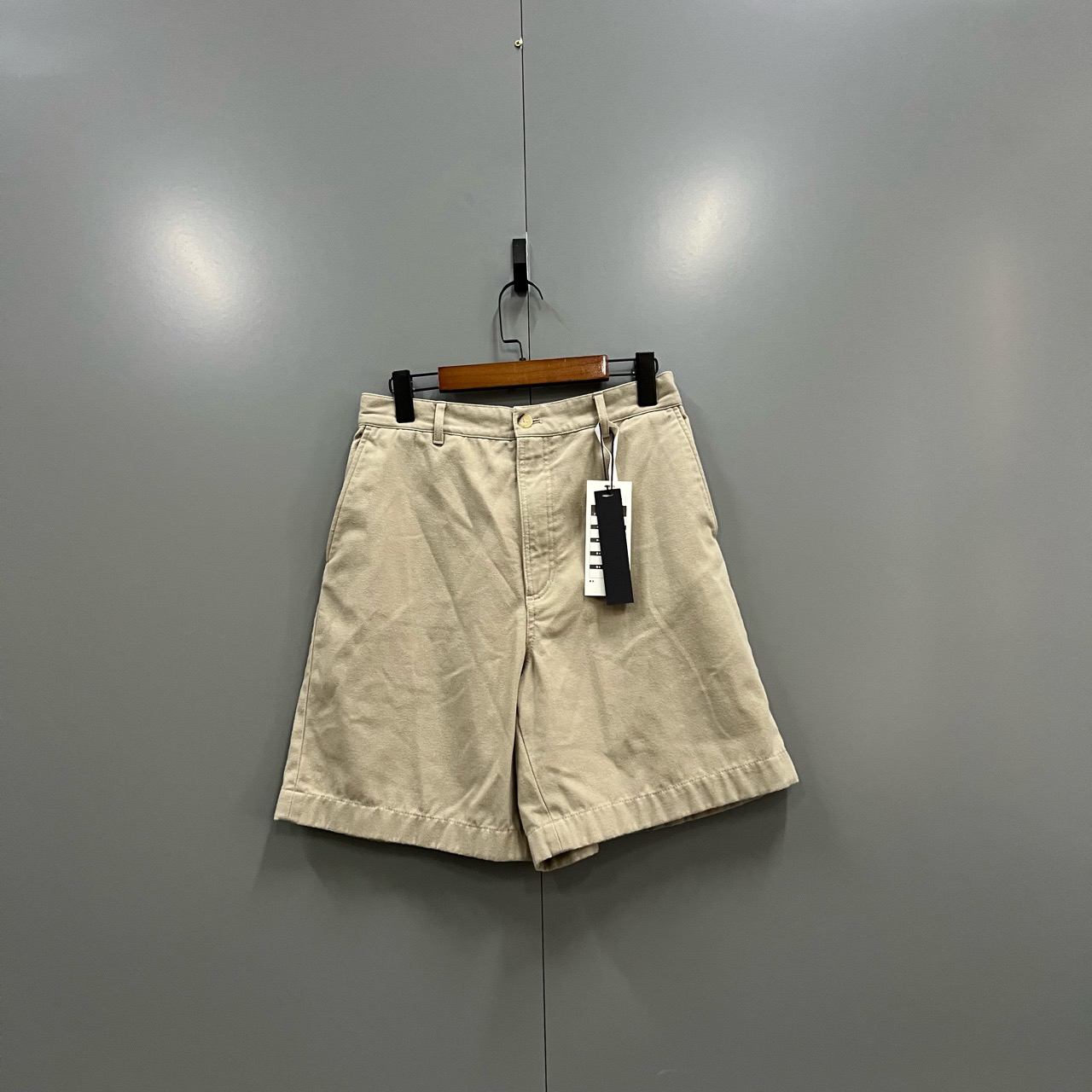 99新 AcneStudios （bb）121 米色短裤 46码/98新