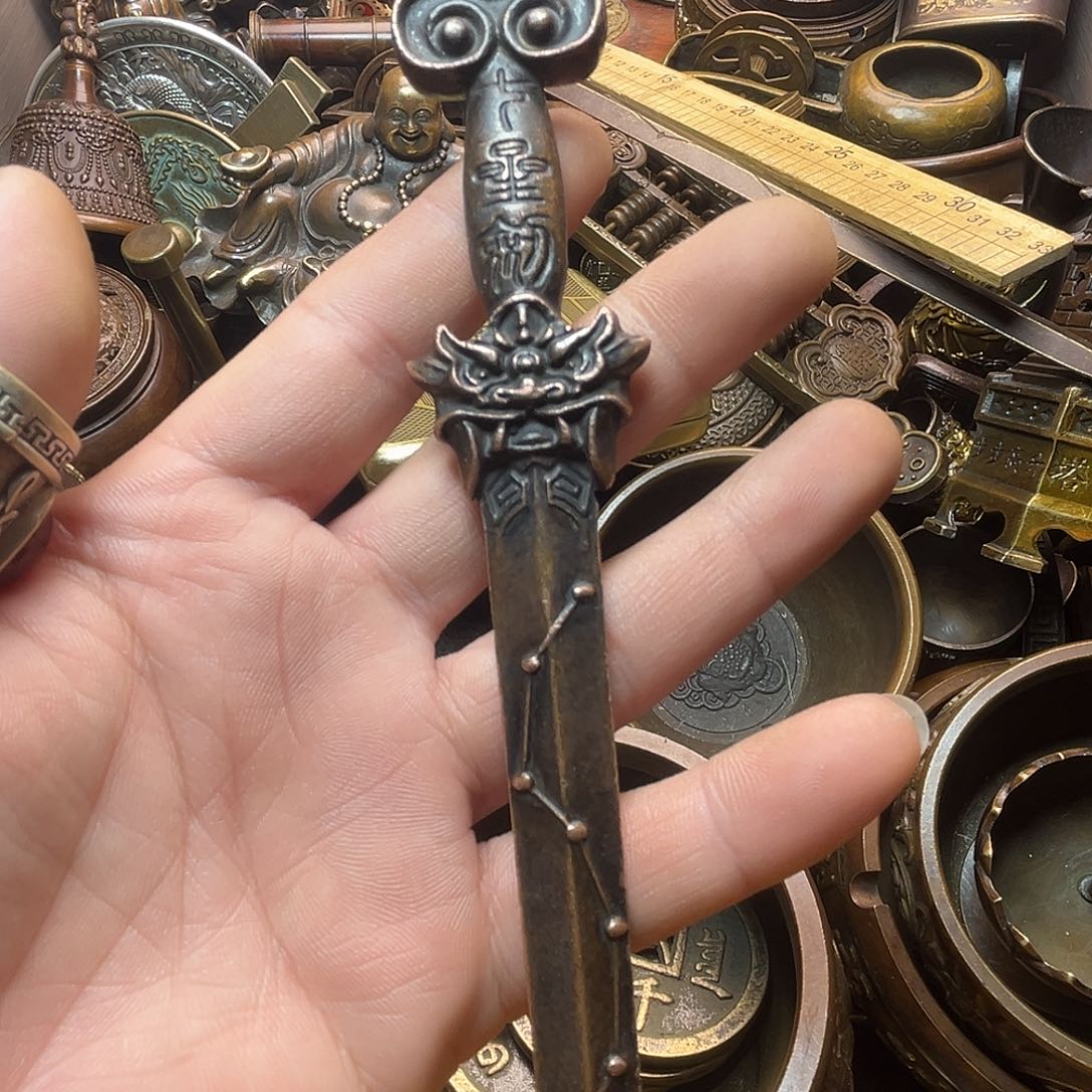 精美铜器收藏品等