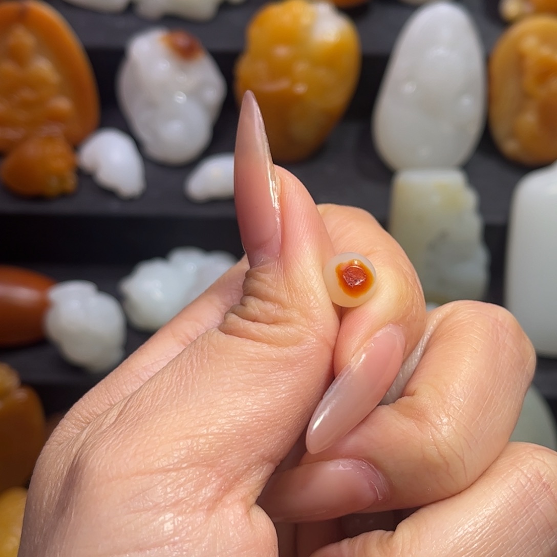 和田玉颈饰未镶嵌古*道