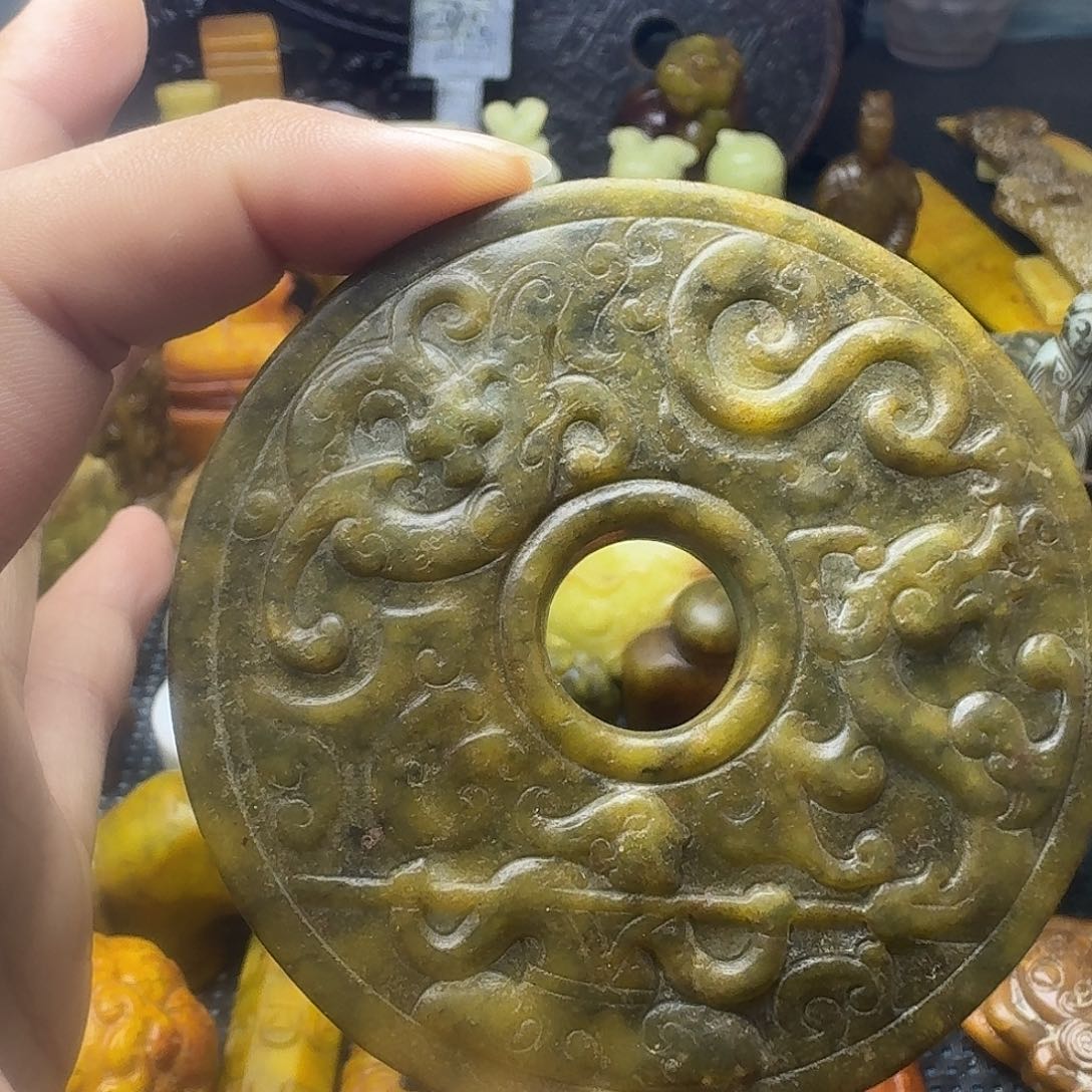 白玉菩提吊坠。。。