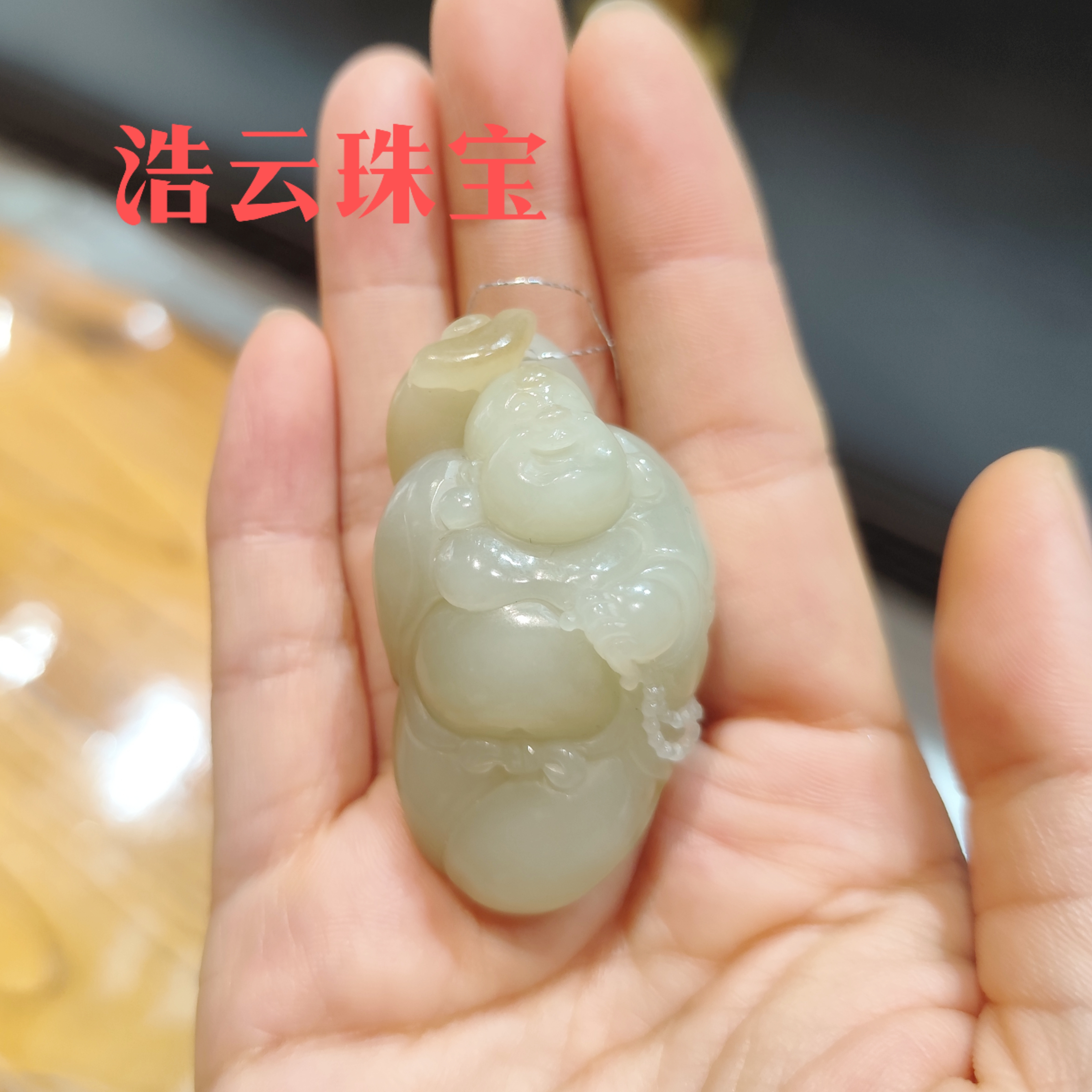 和田玉佛公吊坠挂件尺寸约:52mm*29mm*23mm